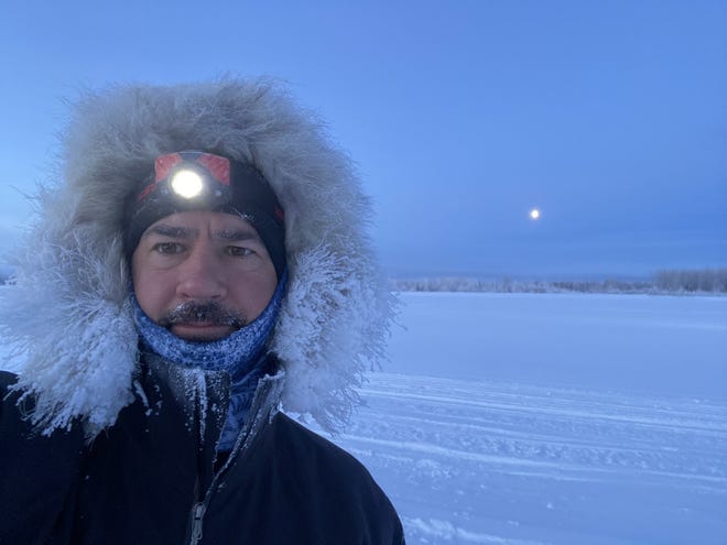 Ryan Wanless a commencé le voyage de 350 milles du sentier Iditarod le 28 février et devrait le terminer le 8 mars.